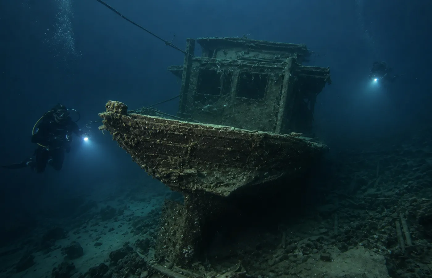 Suzanna wreck night dive